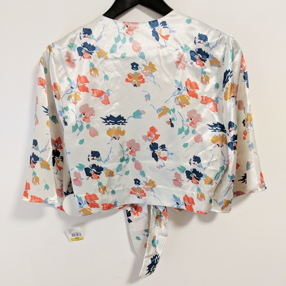 NWT Tularosa tie up floral crop top, kimono sleeve - Picture 6 of 6